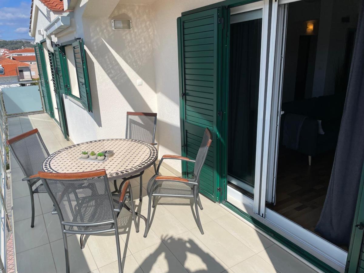 טרוגיר Apartments Cavar מראה חיצוני תמונה
