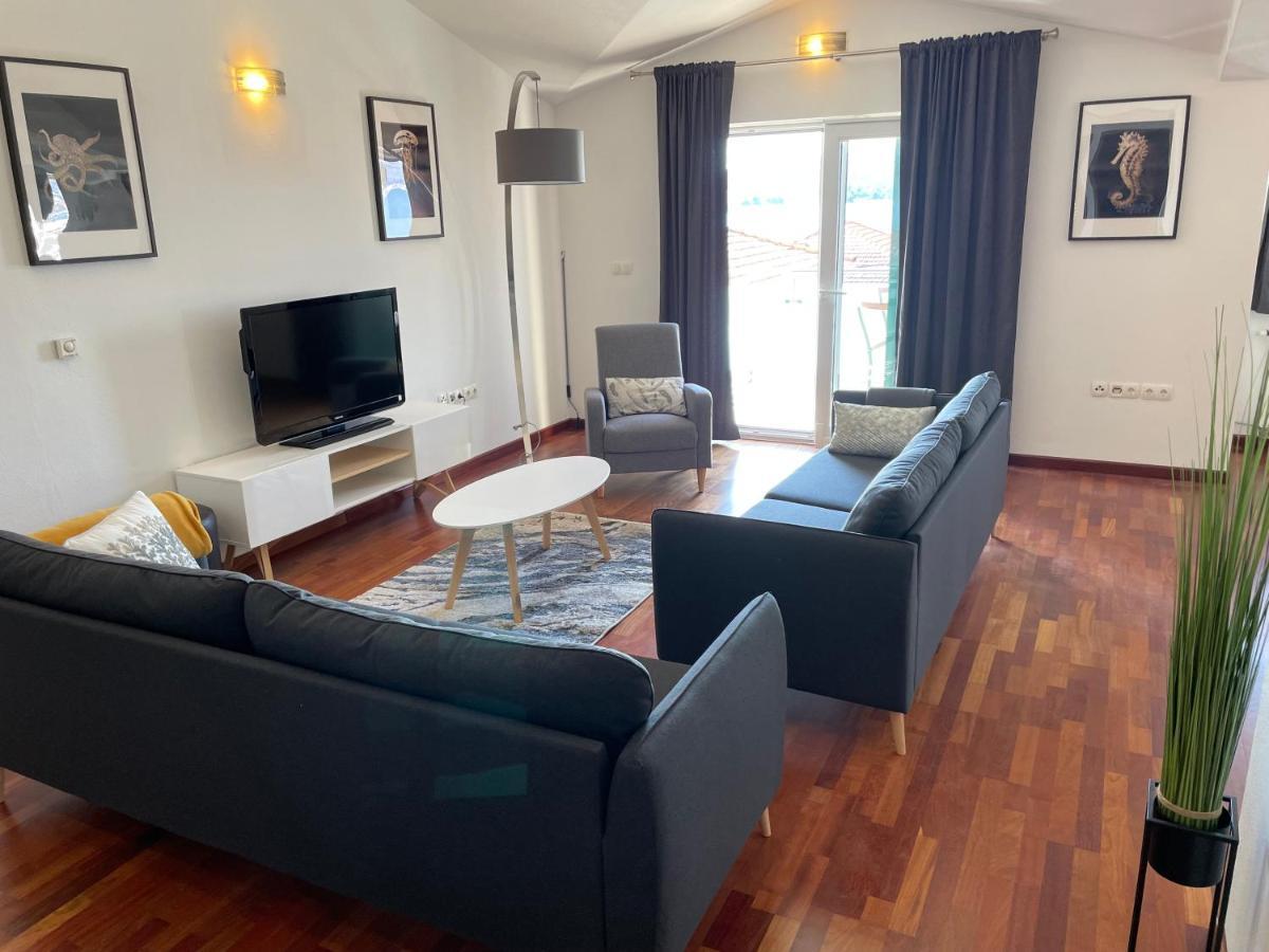 טרוגיר Apartments Cavar מראה חיצוני תמונה