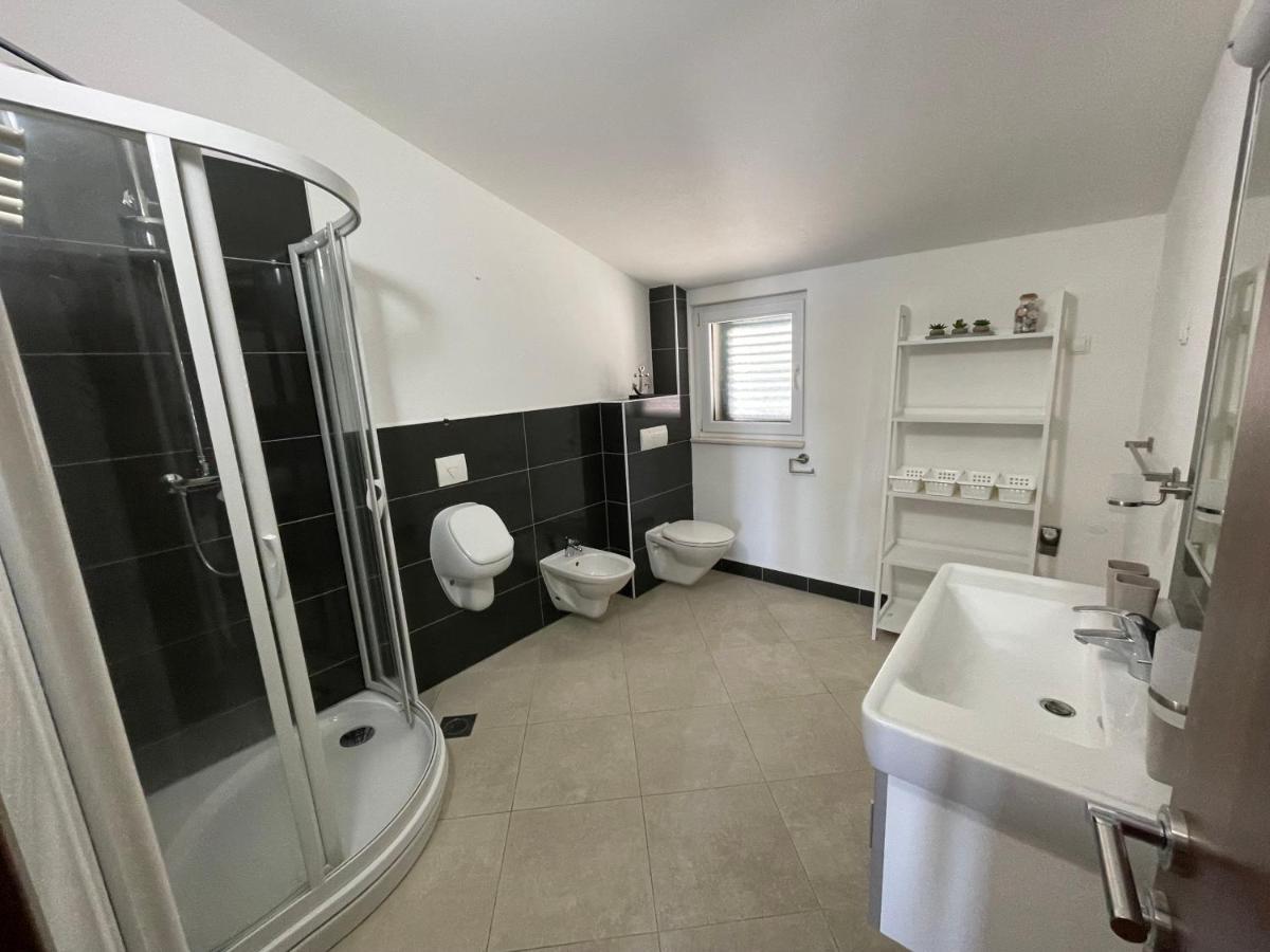 טרוגיר Apartments Cavar מראה חיצוני תמונה