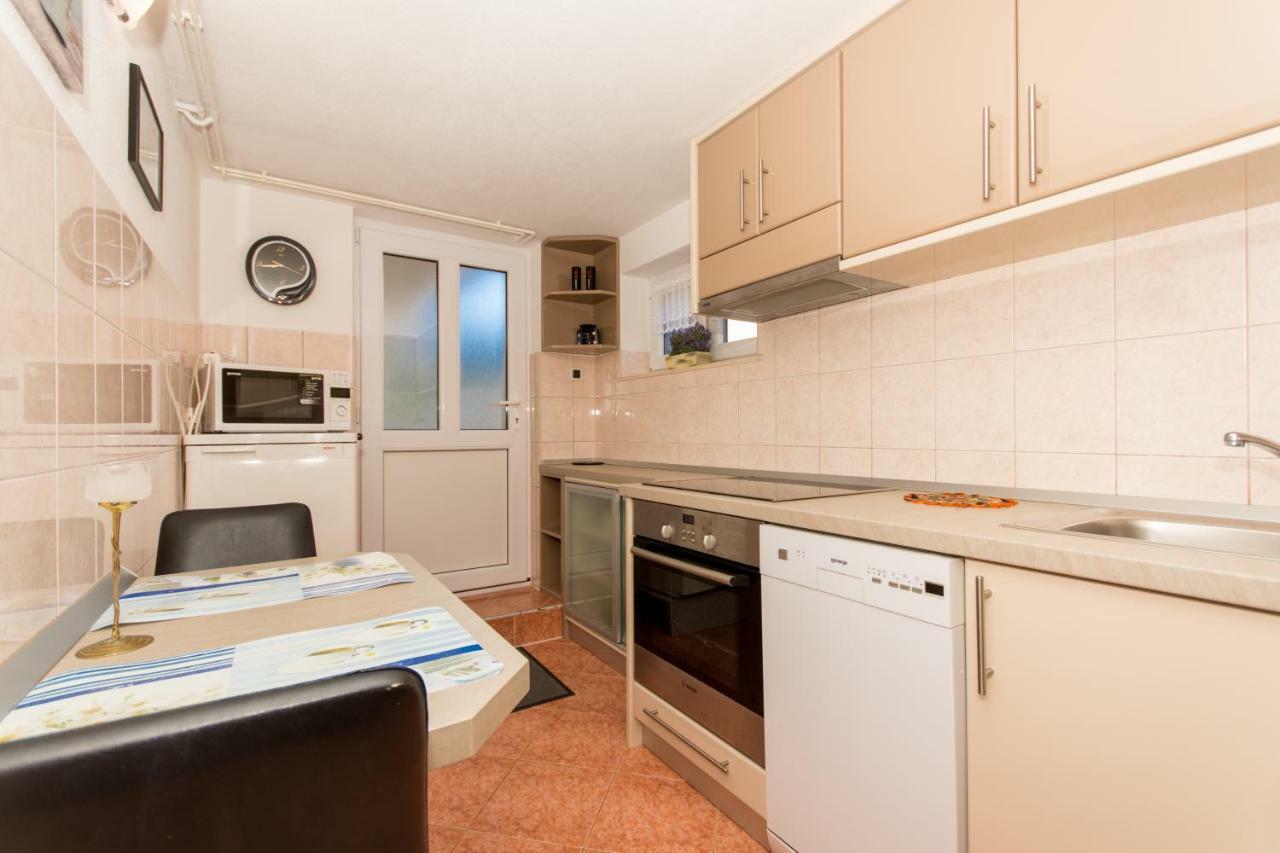 טרוגיר Apartments Cavar מראה חיצוני תמונה