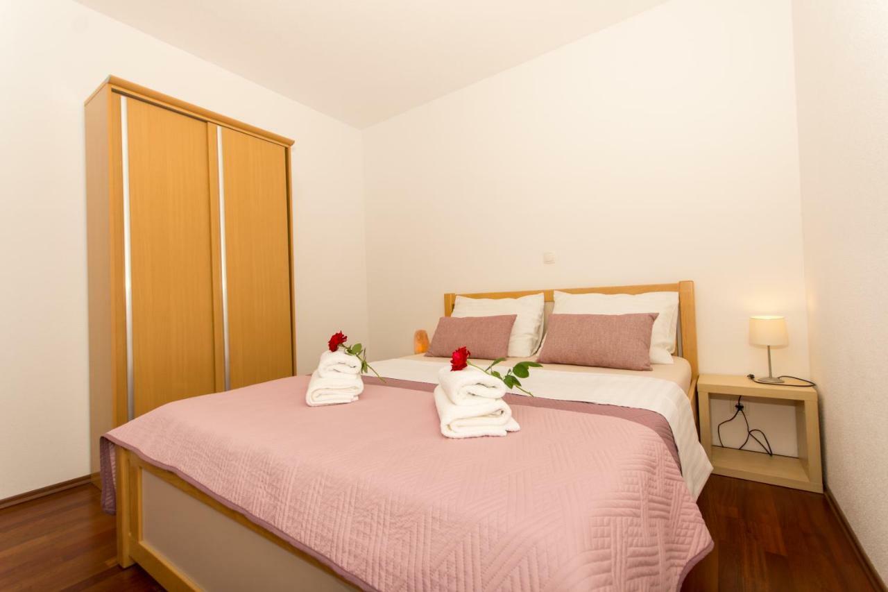 טרוגיר Apartments Cavar מראה חיצוני תמונה