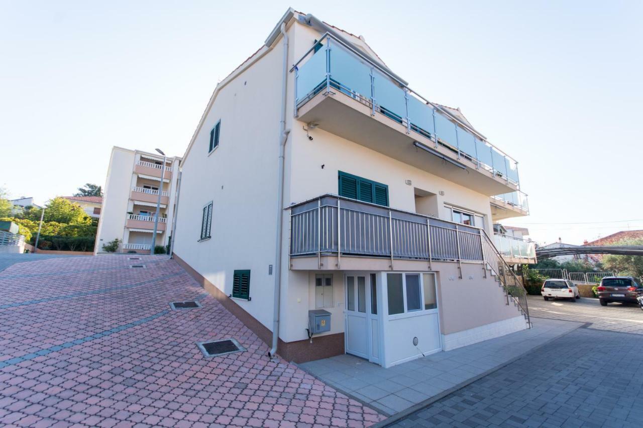 טרוגיר Apartments Cavar מראה חיצוני תמונה