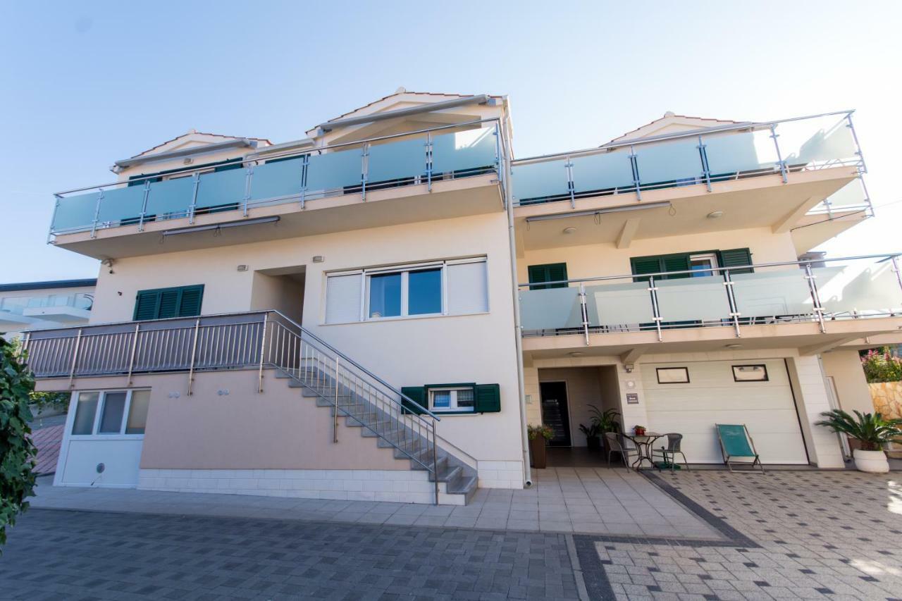 טרוגיר Apartments Cavar מראה חיצוני תמונה